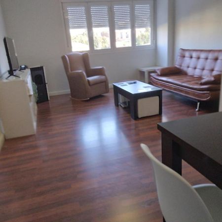 Piso Amplio Y Tranquilo En Marchena Apartment Ngoại thất bức ảnh