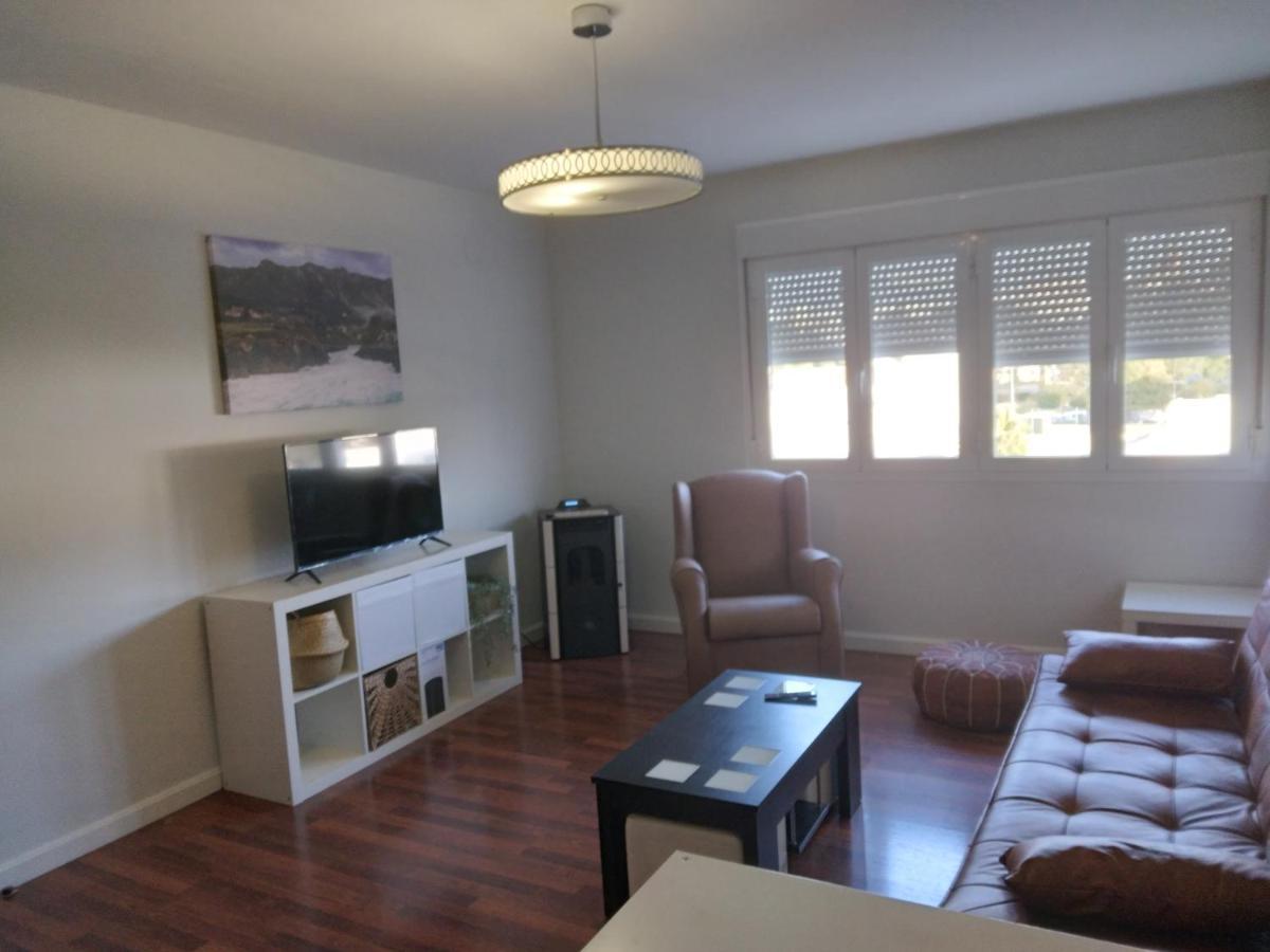 Piso Amplio Y Tranquilo En Marchena Apartment Ngoại thất bức ảnh